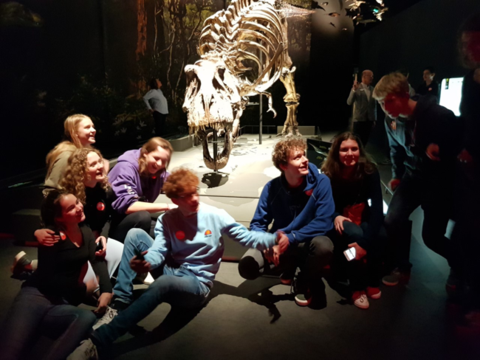 Naturalis-GroepsSelfie-met-T